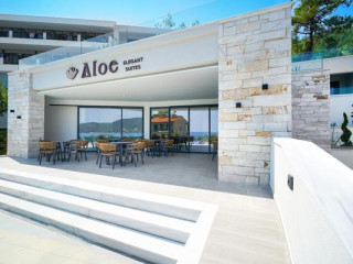 Aloe Elegant Suites