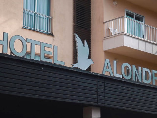Alondra Hotel