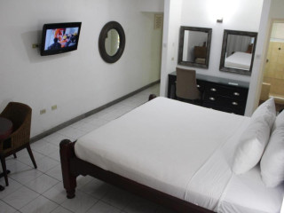 Altamont Court Hotel
