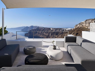 Alti Santorini Suites