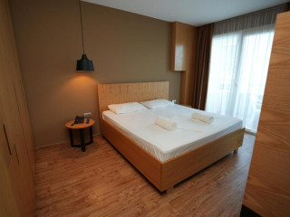 Alvin Comfort Hotel