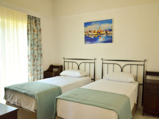 Alya Piynar Halal Villa Hotel