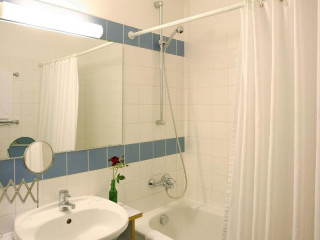 Am Spiegeln dialog.hotel.wien