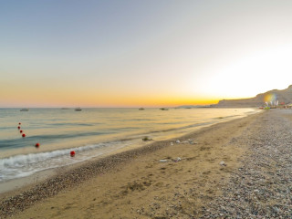 Amaryllis Apartments