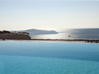 Amaze Suites