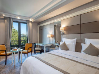 Ambassadori Tbilisi Hotel