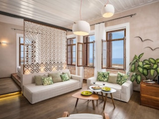 AMBASSADORS RESIDENCE BOUTIQUE HOTEL