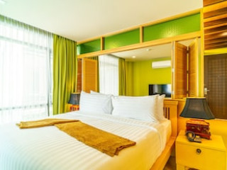 AMBER BOUTIQUE SILOM