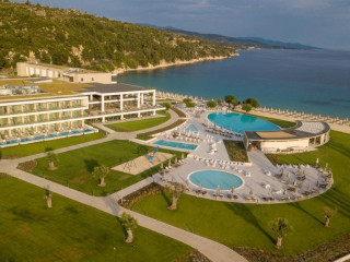 Ammoa Luxury Hotel & Spa Resort