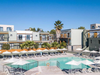 Ampelia Seaside Resort