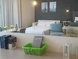 Amphitryon Hotel