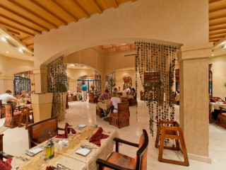 Amphoras Beach Resort