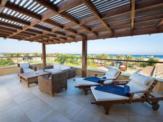 AMWAJ BEACH CLUB (EX. ALBATROS)