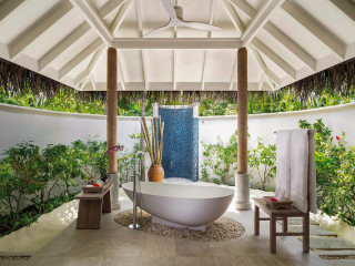 Anantara Dhigu Resort & Spa