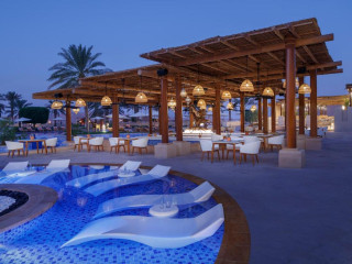 Anantara Qasr al Sarab Desert Resort