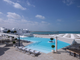 Anantara Santorini Abu Dhabi Retreat - Adults Only