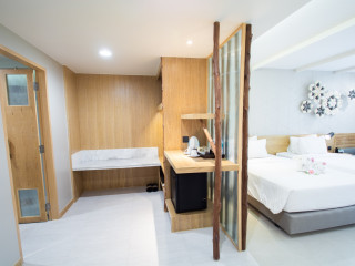 Andaman Cannacia Resort & Spa