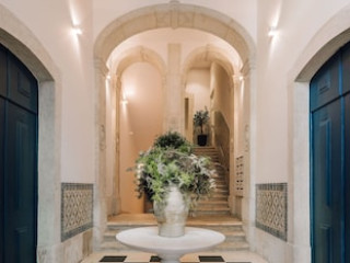 ANDO LIVING TOWNHOUSE - MADALENA