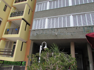 Andrea's  Hotel