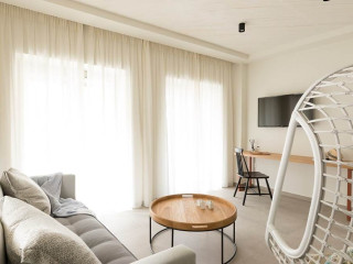 Anemolia Parga Suites