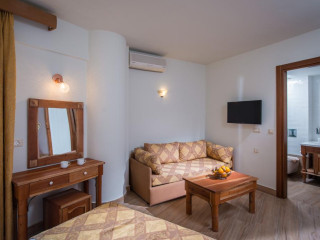 Anesis Blue Boutique (ex Lefteris)