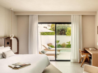 Anfitrion Villas & Suites