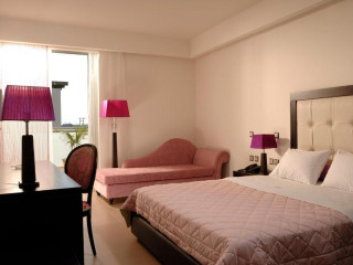 Angela Suites Boutique Hotel