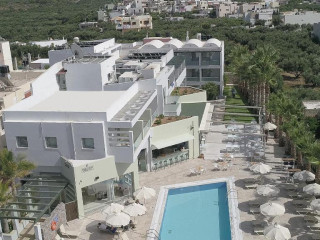 Angela Suites Boutique Hotel