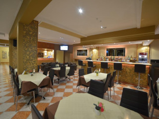 Angelina Hotel