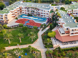 Anissa Beach and Village Hotel