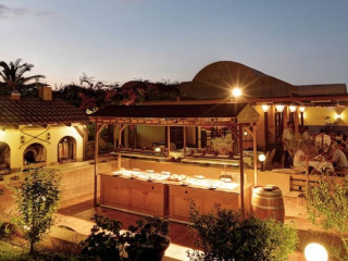 Anissa Beach and Village Hotel