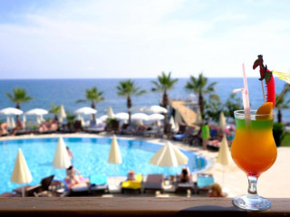 ANITAS BEACH HOTEL
