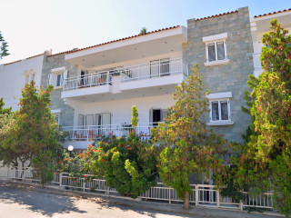 ANNA APARTMENTS