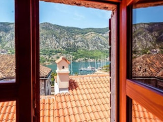 ANTIKA GUESTHOUSE