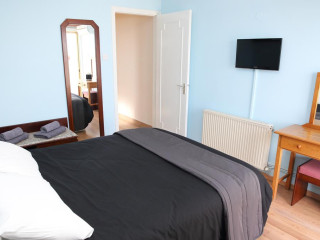 ANTONIS G APARTMENTS