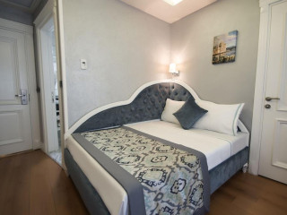 Antusa Palace Hotel & Spa