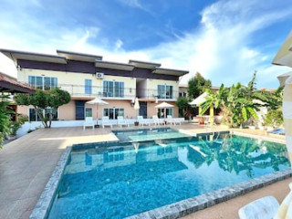 ANYAVEE CHOM BY THE SEA