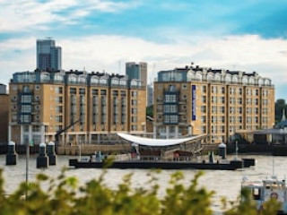 A&O LONDON DOCKLANDS RIVERSIDE