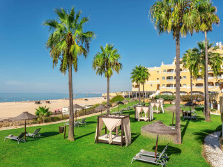 AP Oriental Beach