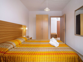 Apanemia Hotel