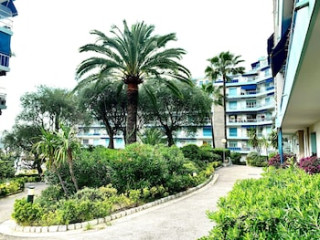 APART-HOTEL  RIVIERA OLD PORT