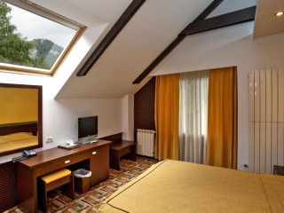 . Casa IRIS