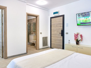 Apartamente Miramare Alezzi cm