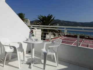 APARTAMENTOS BALEAR BEACH