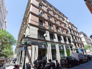 APARTAMENTOS DAY MADRID VALVERDE CENTRO GRAN VIA SOL MALASAÑA