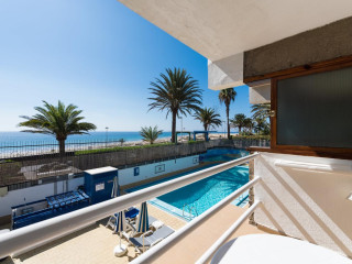 Apartamentos El Paseo