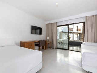 Apartamentos Hesperia Bristol Playa