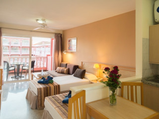 Apartamentos Marola Park