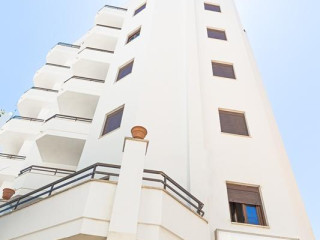Apartamentos Midas