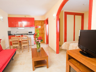 Apartamentos Palmera Mar